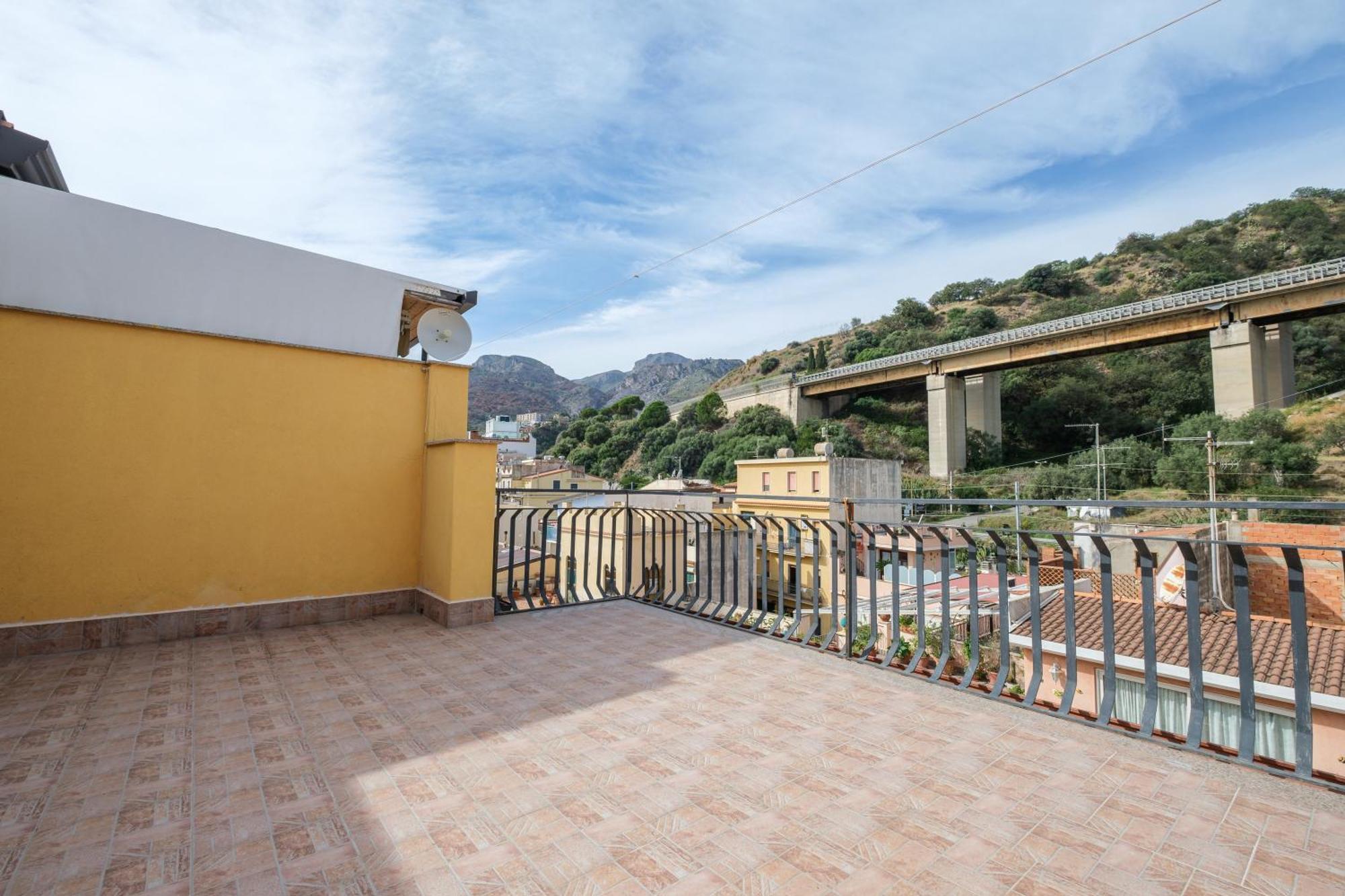 Casa Del Girasole Letojanni Exterior foto